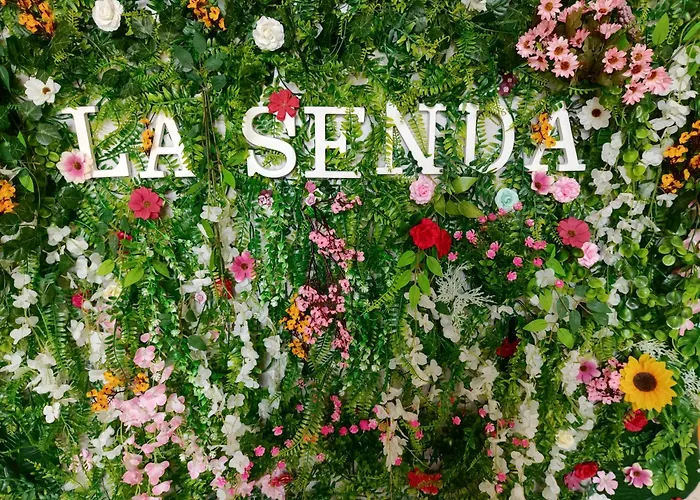 Hostal Restaurante LA SENDA