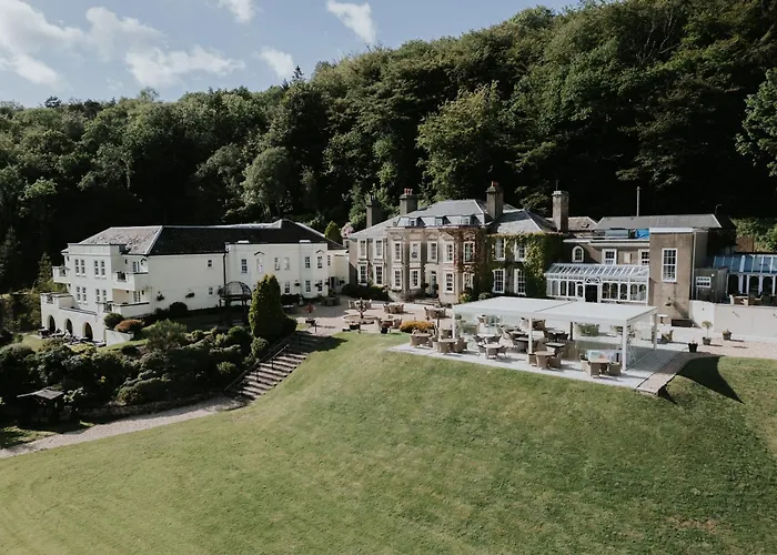 New House Country Hotel