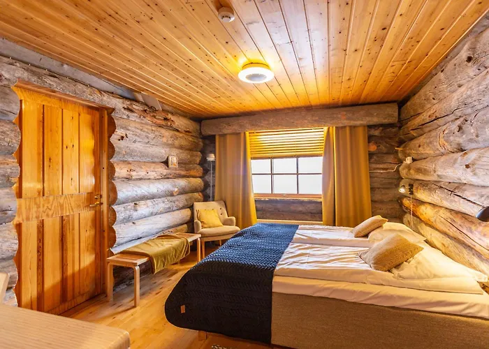 Kuukkeli Log Houses Teerenpesae