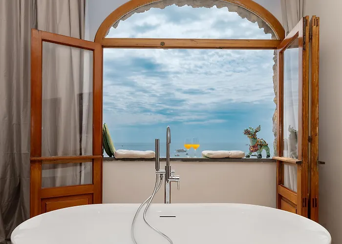 La Dolce Vita A Positano Boutique Hotel