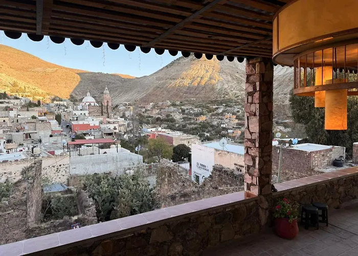 Hotel Ruinas Del Real