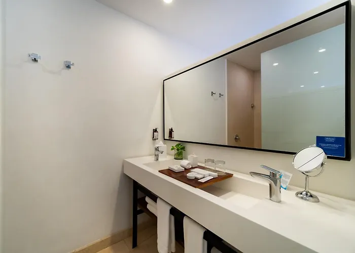 Nacar Hotel Cartagena, Curio Collection By Hilton