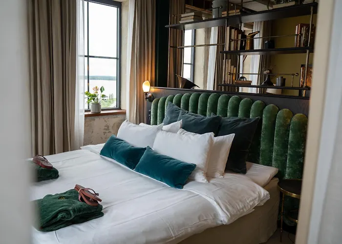 Steam Hotel