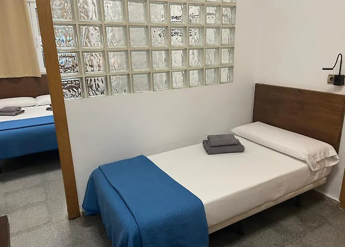 Hostal&Apartamentos La Mar