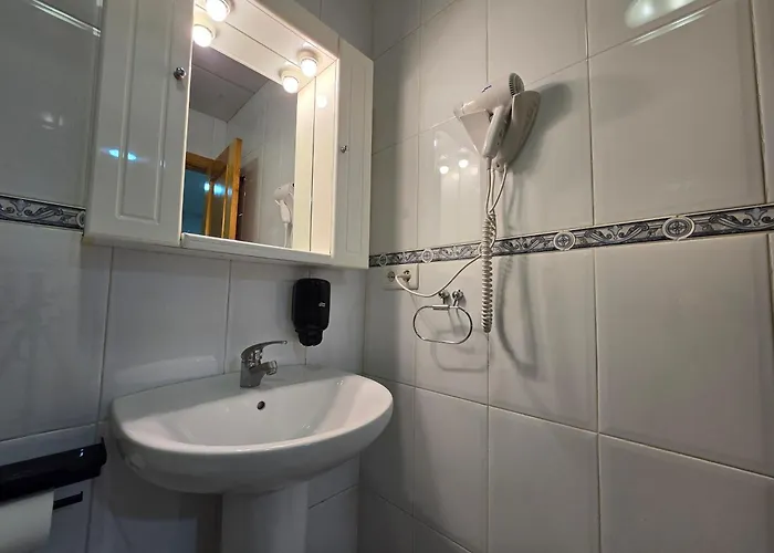 Hostal Alfil Cazalegas