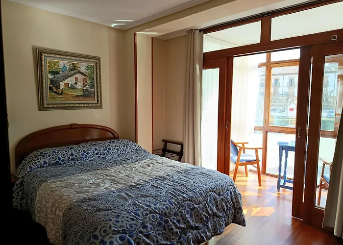 Hostal Sancho Garcia Espinosa De Los Monteros