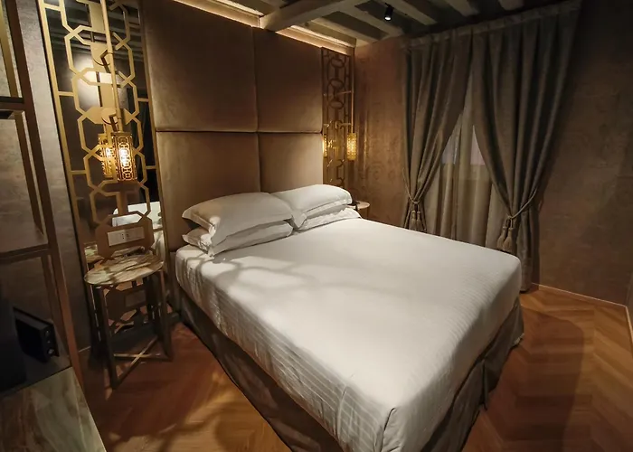 Hotel Antiche Figure