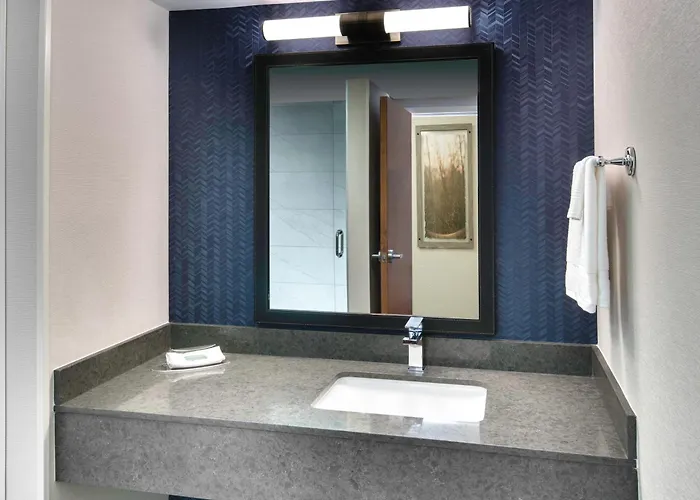 Fairfield Inn & Suites By Marriott Toronto Brampton