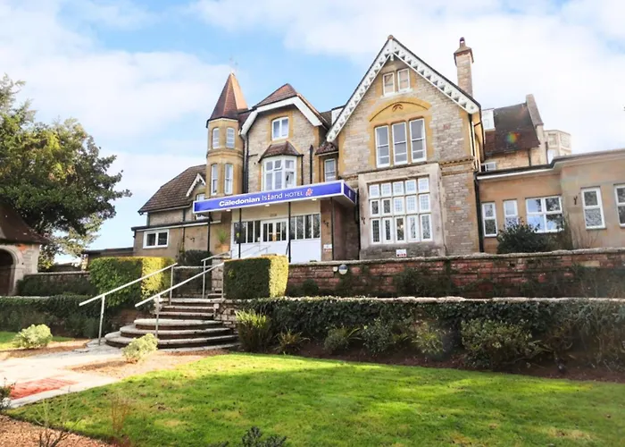 The Caledonian Island Hotel