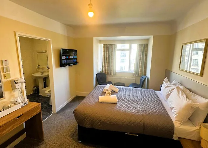 Russel Court Hotel Bournemouth Central