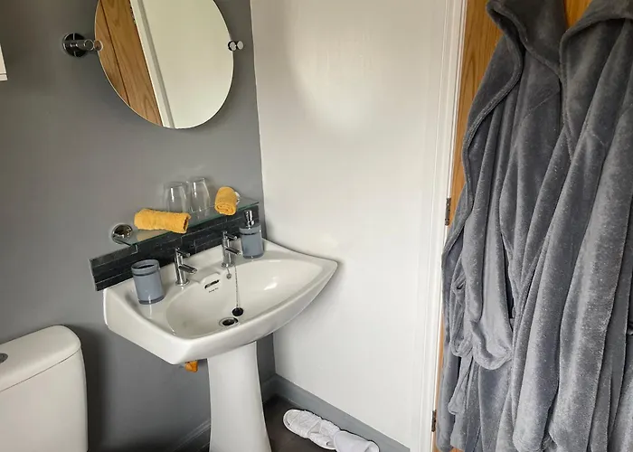Camaraderie Guest House