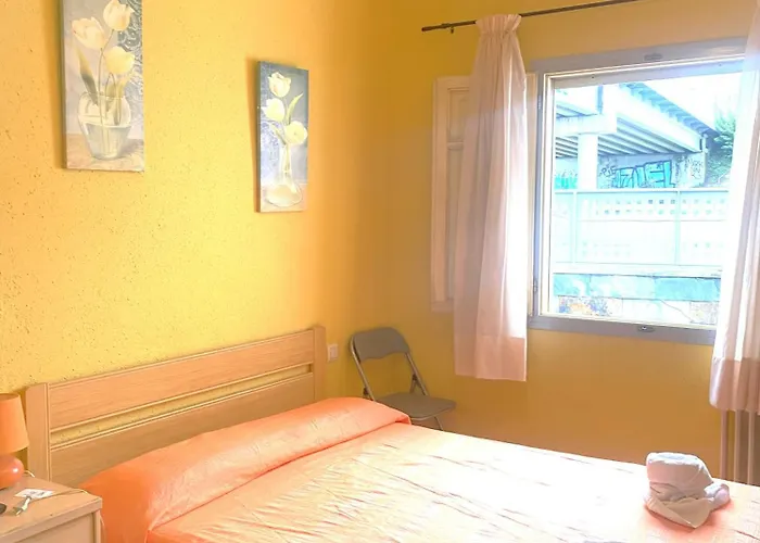 Hostal Lleida Segur de Calafell