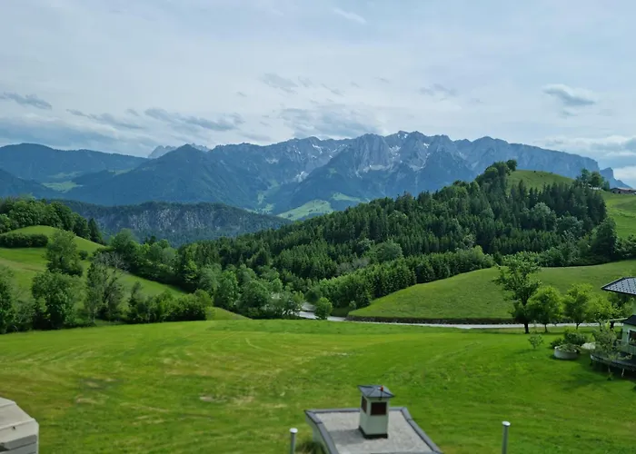 Gasthaus Schöne Aussicht - Familie Kitzbichler Rettenschöss