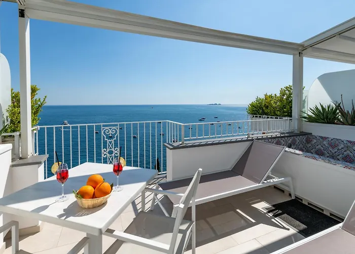 Villa Pietra Santa