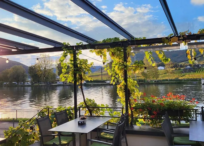 Hotel Haus Burg Metternich