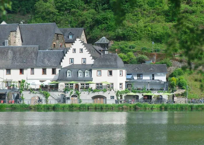 Hotel Haus Burg Metternich
