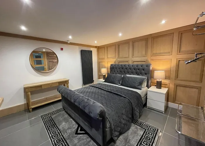 Hendham House - Near Etihad Stadium, Coop Live Arena, Ao Arena, Piccadilly Train Station & City Centre