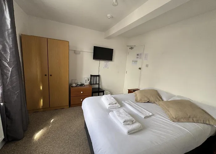 Carlton Court Hotel