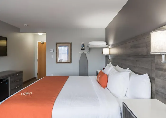 Amsterdam Inn & Suites Moncton