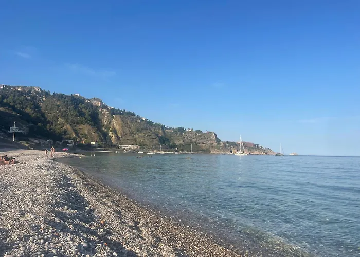 B&B Rosso Taormina Giardini Naxos