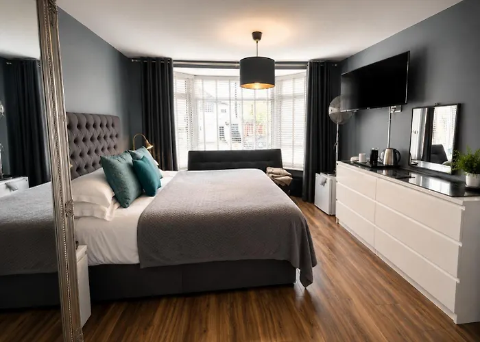 Skyline Guesthouse Newquay New Quay