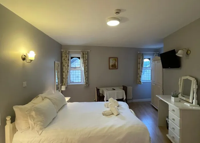 Riverside Guesthouse