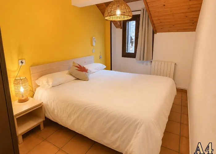Hostal Rural Sant Climent - Habitacions I Apartaments