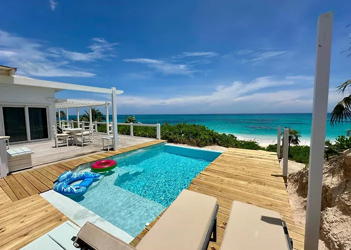 Eleuthera Retreat - Private Villa & Cottages On Pink Sand Beachfront