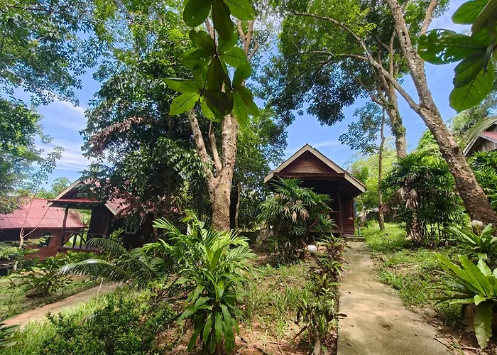 Jungle Hill Beach Bungalow