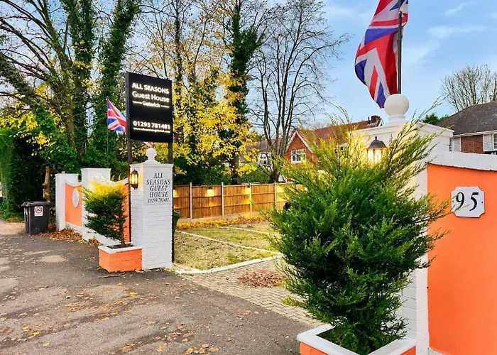 All Seasons Gatwick Guest House & Parking