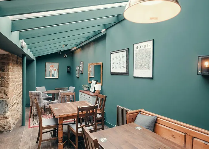 The Three Pigeons