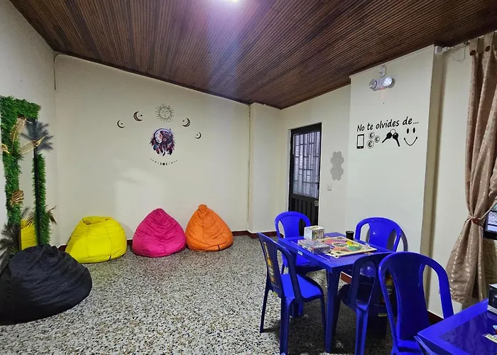 El Cacique Villeta Hostal
