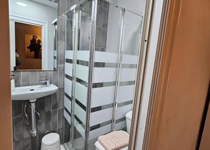 El Vasco Rooms Oviédo