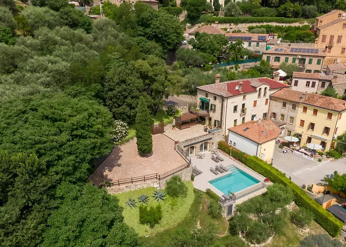 Borgo Petrarca