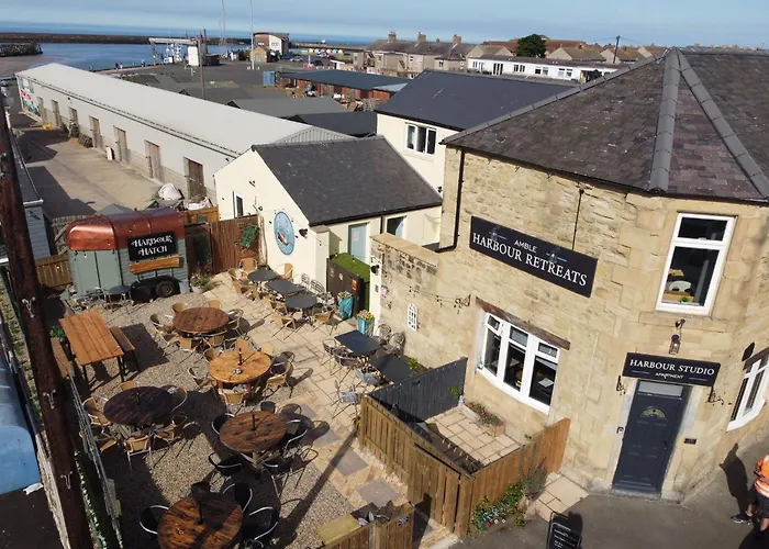 Amble Harbour Retreats
