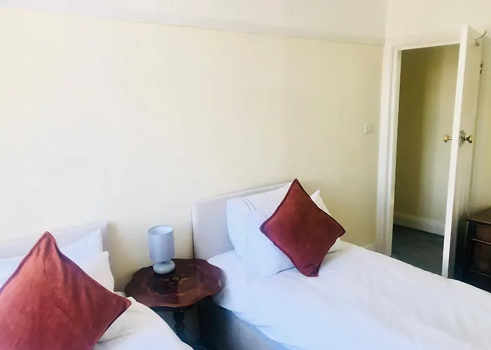 Cleave Court Guest House Llandudno