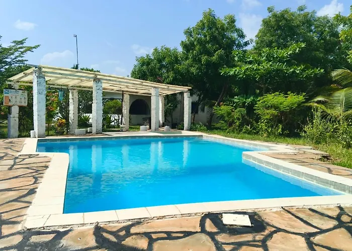 Fred Hunter Villa