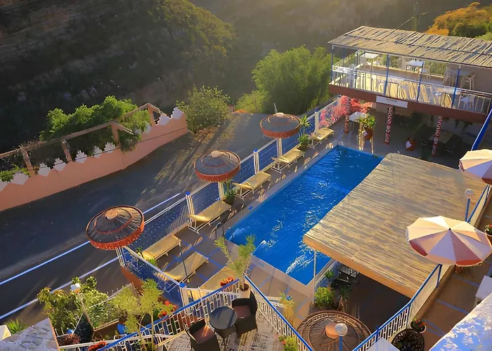 Auberge Les Montagnes Du Paradis Your Hidden Retreat In Paradise Valley Tagherat Anekrim