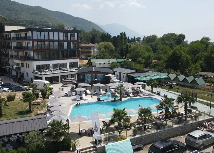 Zora Apartments