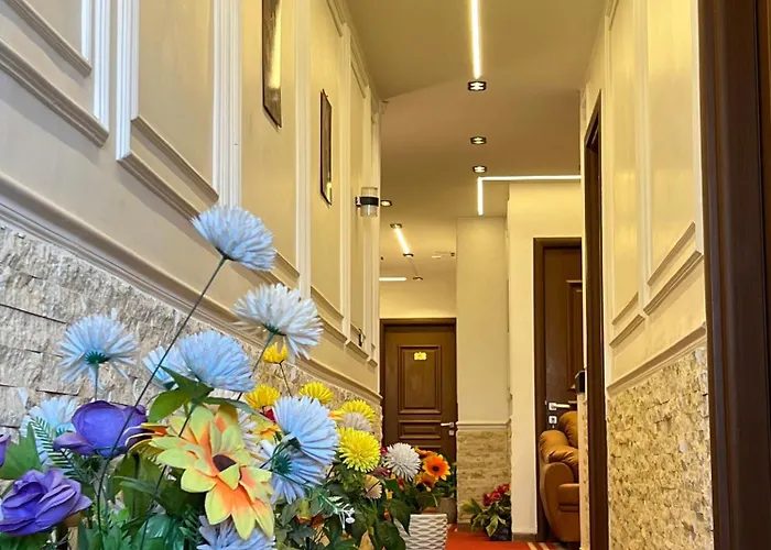 New White Pyramids Inn Ghatati
