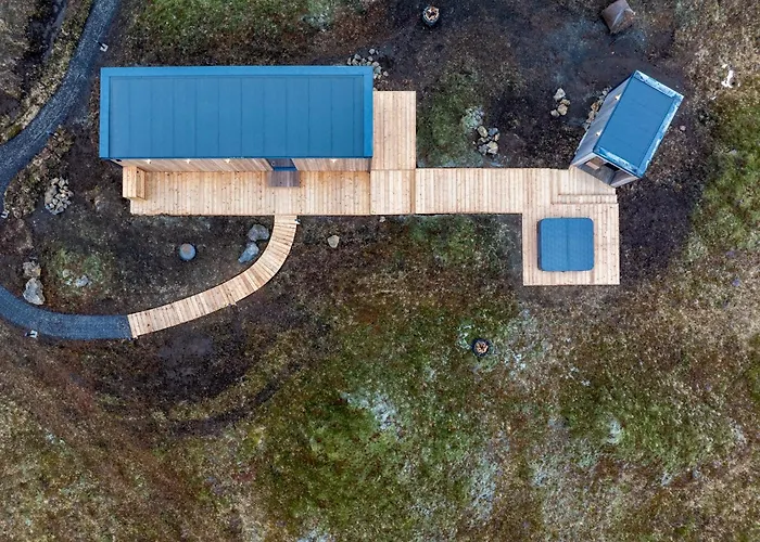 Oeoed Hekla Horizon - Mirror Houses