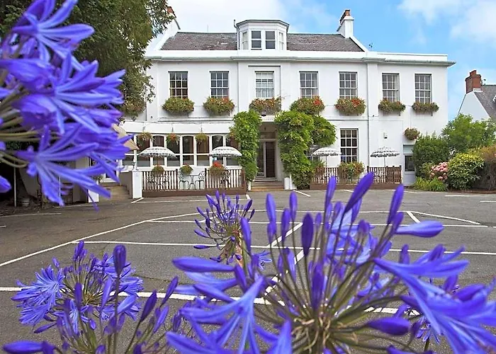 La Collinette Hotel, Cottages & Apartments