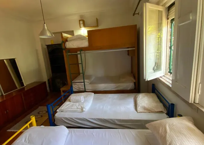 Botanique Guesthouse Cascais