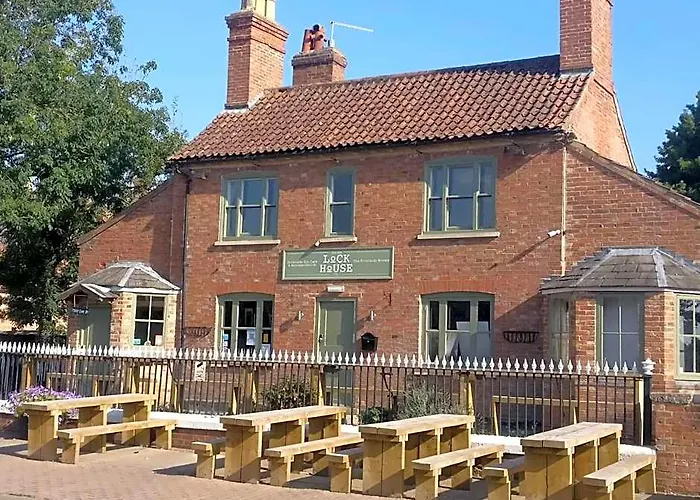 The Riverside Rooms