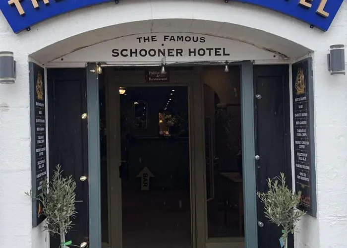 Schooner Hotel