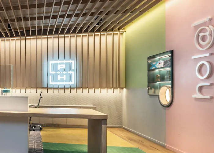Suites Plaza Hotel & Wellness