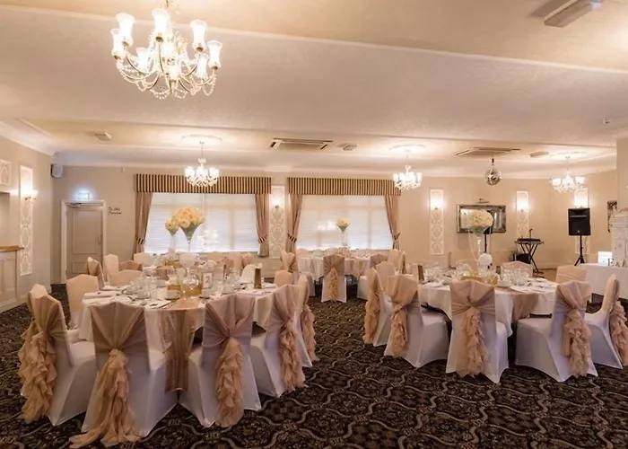 Strawberry Bank Hotel, Nec