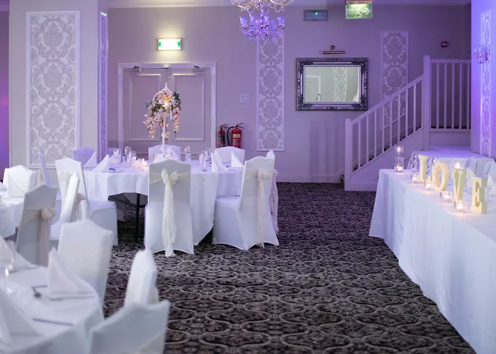 Strawberry Bank Hotel, Nec