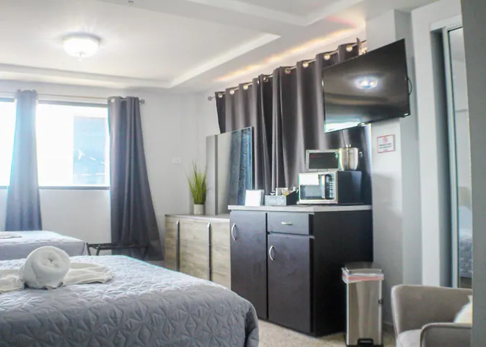 Itza-Bella Suites