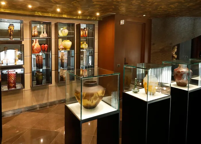 Hotel Bagues, A Small Luxury Hotel Of The World